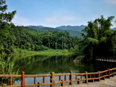 Bazhaigou Tourist Attraction