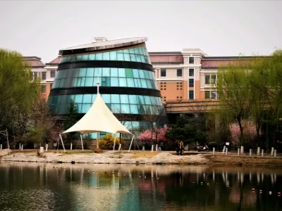 Bohai University 
