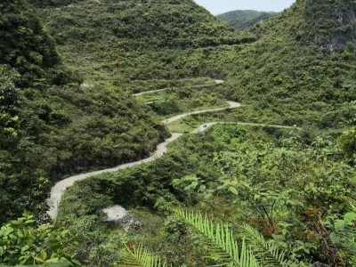 Dahua Seven Hundred Lane National Geopark