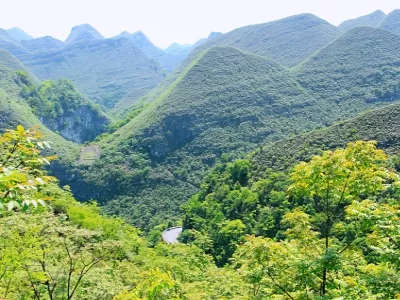 Dashiwei Tiankeng Group Scenic Area