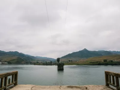 Hekou Scenic Area - Hekou Broken Bridge
