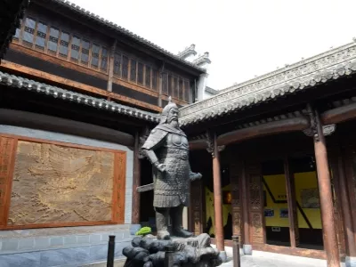 Longchuan Hu's Family Ancestral Hall