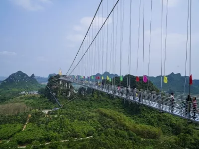Longgu Bay Dinosaur Park