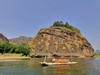 Longhu Mountain - Luxi River