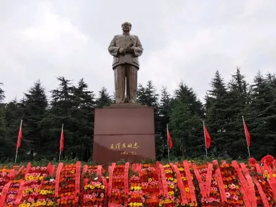 Mao Zedong Bronze Statue