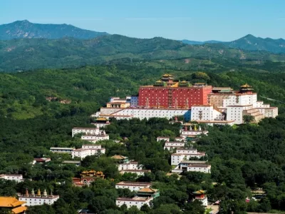 The Putuo Zongcheng Temple