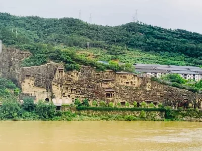 Qianfo Cliff Scenic Area