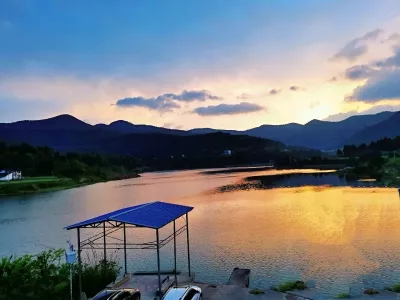 Shengzhong Lake Scenic Area