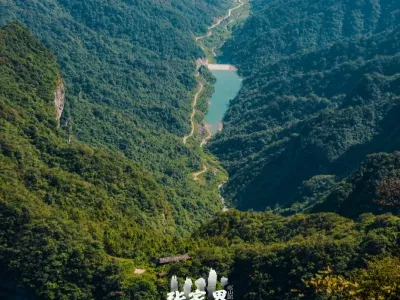 Tianmen Mountain glass walkway
