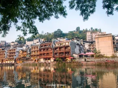 Tuojiang Hanging Foot Tower