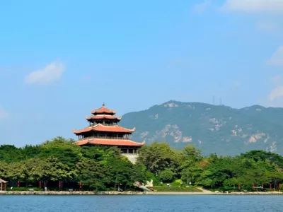 West Lake Park