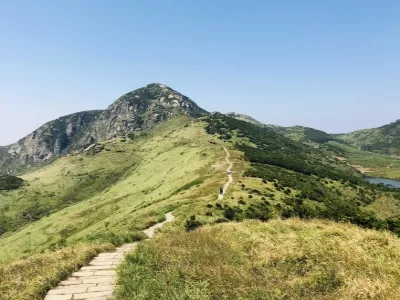 Xiaotian Lake