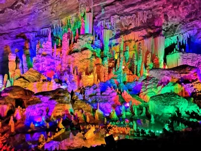 Zhongfeng Cave