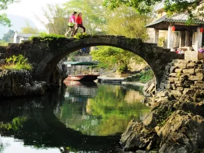Hezhou travel guide