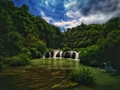 Zen & Warriors: Luoyang Buddhist Heritage & Kung Fu Pilgrimage from Beijing